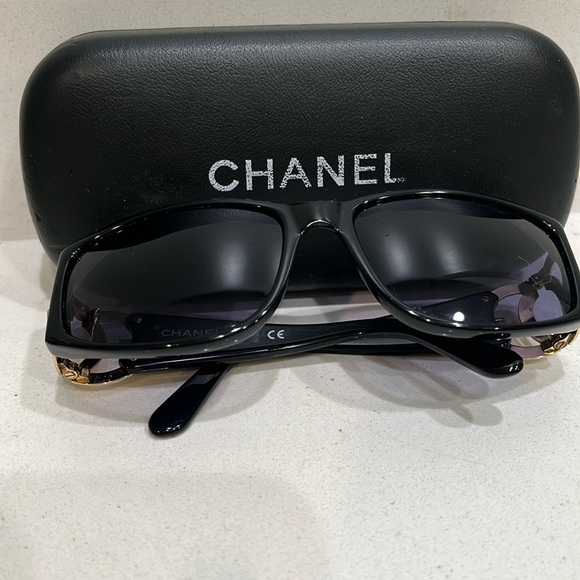 Chanel Sunglasses - Picture 2 of 8